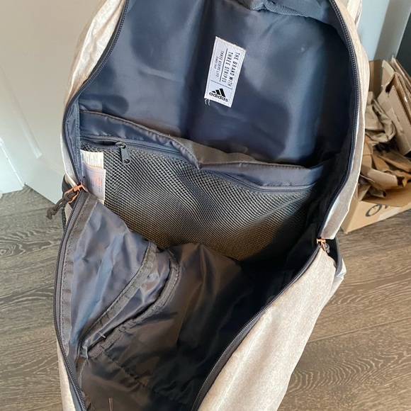 Adidas school bag - Picture 3 of 3